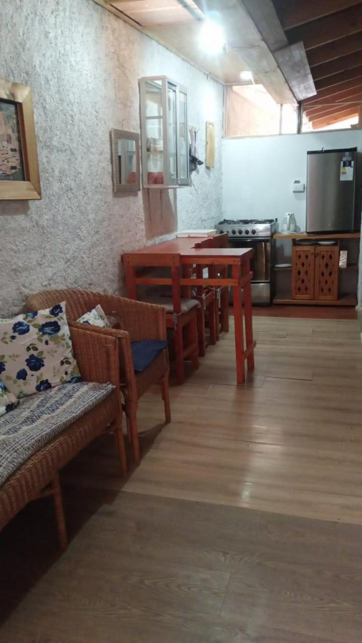 Hostal El Colibri Vicuna Bagian luar foto